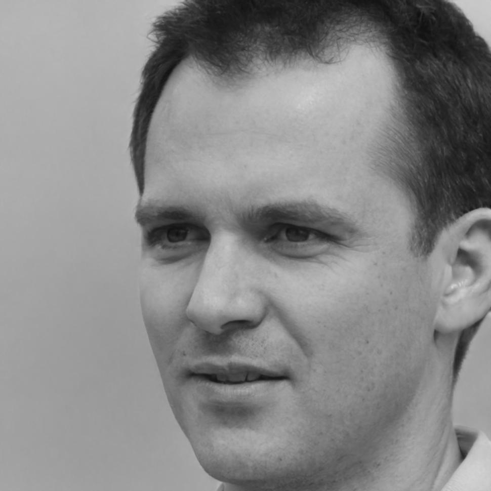 Porträt von Marcus Weber, Gründer und Hauptausbilder bei elysosenta